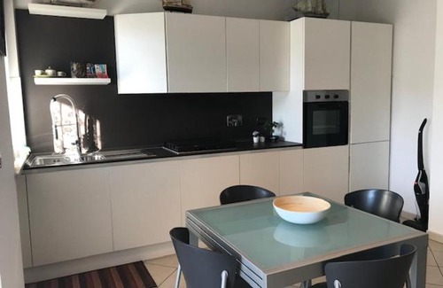 Mirafiori Appartement | Accogliente e moderno trilocale