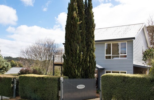 Daylesford Maison | Accolade - a stone's throw from Lake Daylesford