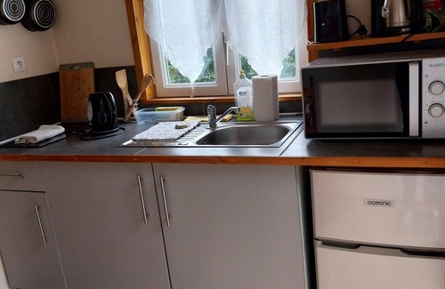 Saint-Martin-du-Fouilloux Chalet De Ski | Logement ( doris) forme toue cabanée , animaux acceptés