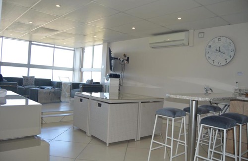 North Beach Appartement | Accommodation Front - Classy 4 Sleeper with Ocean Views