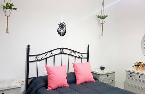 Pinos Genil Cottage | ACCOMMODATION MARIA (20 KM FROM SIERRA NEVADA AND 7 KM TO GRANADA)