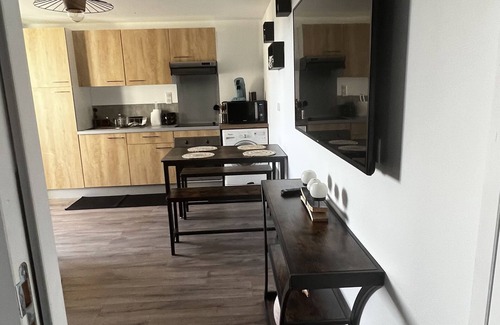 Concarneau Appartement | Accommodation with terrace, 4 people, private parking
