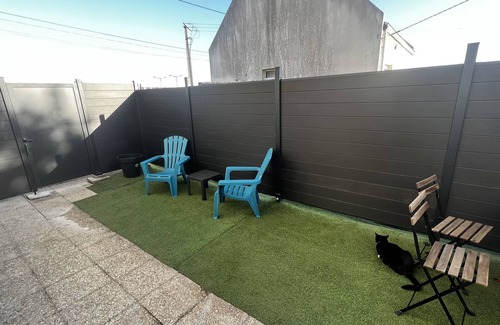 Concarneau Appartement | Accommodation with terrace, 4 people, private parking