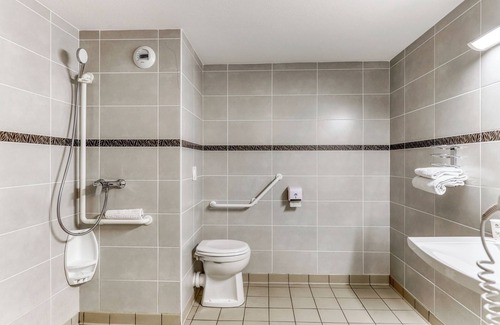 Saint-Victor Hôtel | ACE Hôtel Montluçon