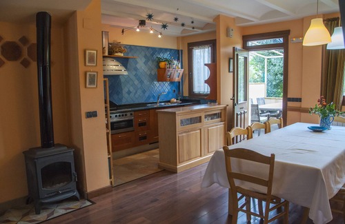 Santurde Chalet De Ski | Casa Rural Acebal, licence touristique LR-CR. 107