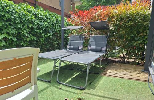 Cerceda Appartement | Acero y Piedra Apartamentos con jardín privado