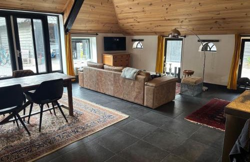 Nijeveen Appartement | Achterhuis Echt mooi