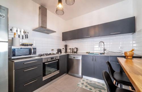 Nahariya Appartement | Achziv Beach Haven 3BR Apartment by Sea N' Rent