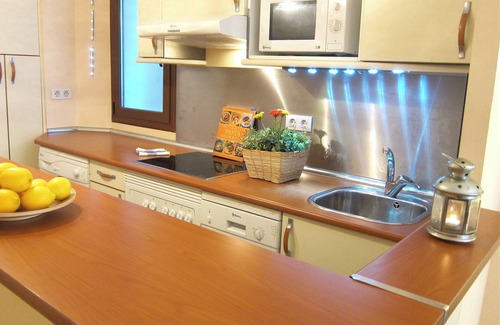 El Viso Appartement | Acogedor, Luminoso y Céntrico 2a