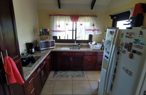 Tierras Morenas Maison | Acogedora casa en la montaña con piscina infinita