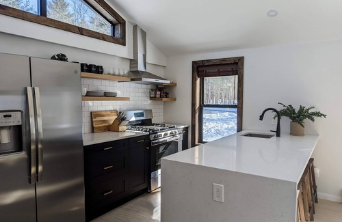 Cairo Maison | Acorn Bungalow & Lodge - Luxury Cabin, Catskills