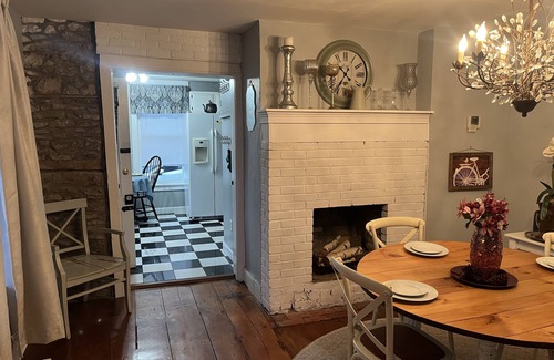 Milford Maison | Across the street from the Delaware River! Walk to Main Street of Milford NJ!