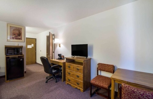 Medora Lit Et Petit-Déjeuner | 30 miles from MEDORA ,Nearby World Class Brewery Nearby montana border