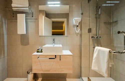 Hydra Hôtel | Ad Hotel Pont D'Hydra