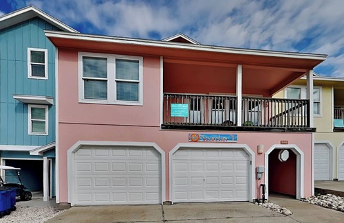 Sand Point Maison | Sol Searcher