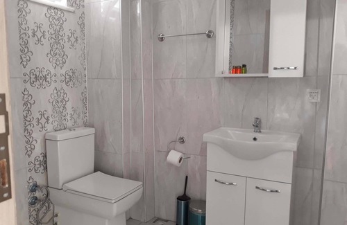 Gokceada Hôtel | ADA KEKİĞİ PANSİYON