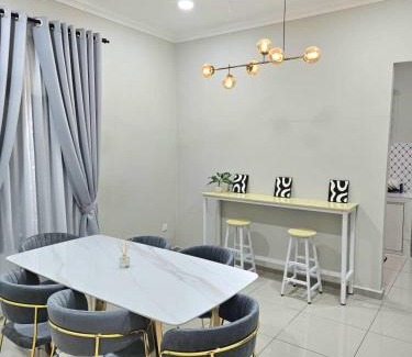 Gua Station Balnéaire | Adam Homestay