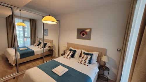 Mamaia-Sat Appartement | Adams Apartment Onix Blue