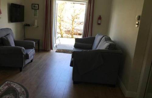 Adare Appartement | Adare Luxury Riverside Apartment