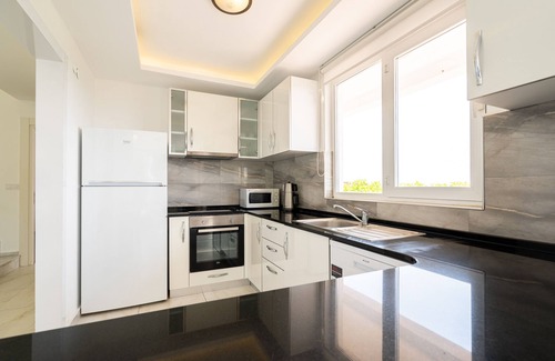 Kadnlar Denizi Mahallesi Villa | Adavillas