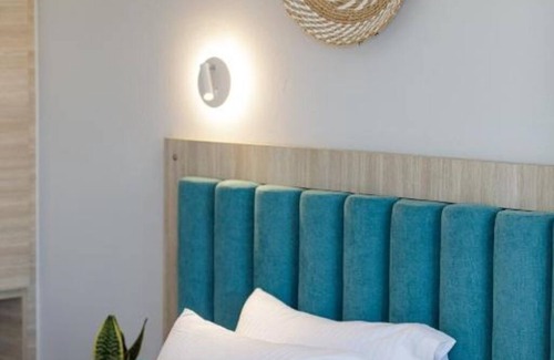 Adelianos Kampos Hôtel | Adele Riva : Queen Room with Sea View