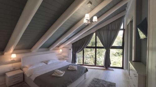 Mizhhirya Appartement | Adele