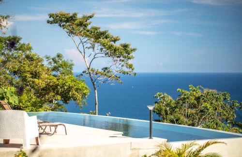 Montezuma Cabine | Adeluna Luxury Villas