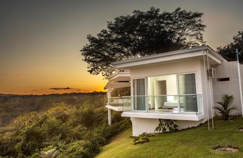 Montezuma Cabine | Adeluna Luxury Villas