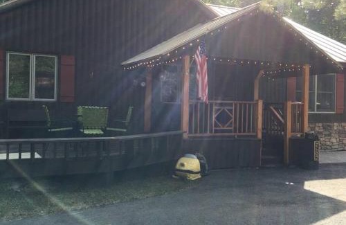 Eagle Bay Maison | Adirondack Luxury Getaway