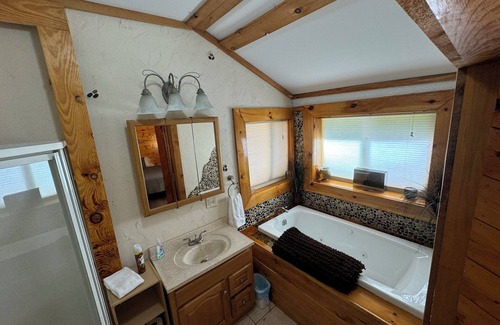 Brantingham Cabine | Adirondack Mountain Lodge