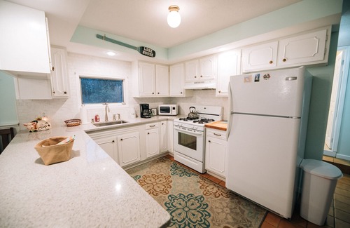 Sodus Point Cottage | Adjacent aux plages, à 3 minutes à pied du centre-ville, atmosphère paisible, WIFI GRATUIT
