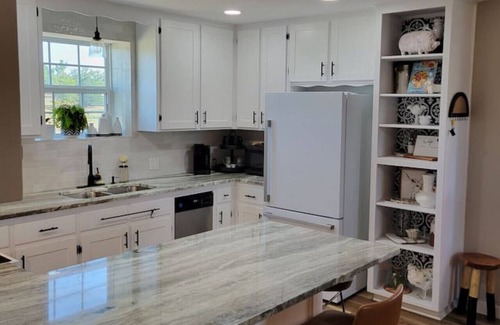 Rockdale Maison | Adjoining Suites|Country Deluxe Suite&Luxe Studio