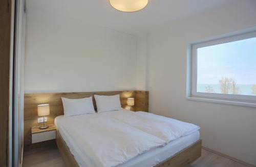 Siofok Appartement | Admiral Luxury III Apartman By BLTN