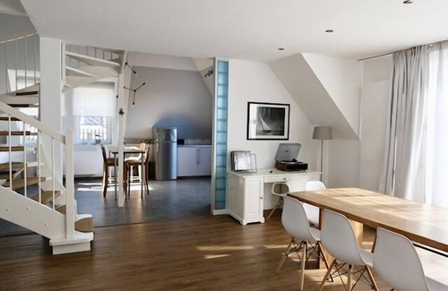 Warnemuende Appartement | Admiralskoje, luxueux appartement en duplex au centre et à proximité de la plage à Warnemünde