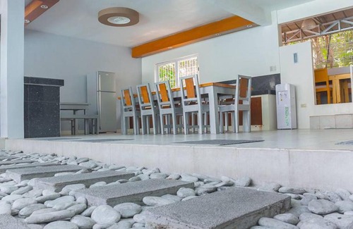 Pansol Villa | ADMIRIA 1 Reosrt
