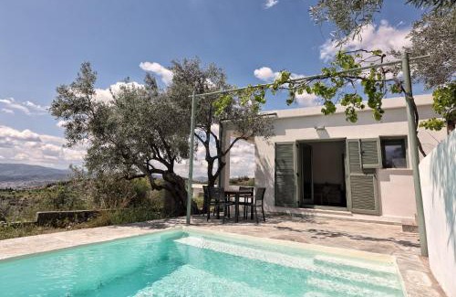 Volos Appartement | Admonis - Home in the olive grove