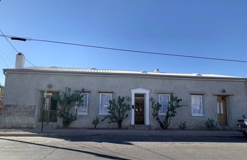 Barrio Viejo Maison | Adobe Shotgun House