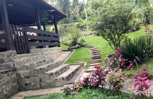 Penedo Maison | Adonai Mansion House dans les cascades de Penedo