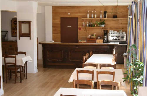 Guillaumes Hôtel | Adonis Hotel Le Chastellan