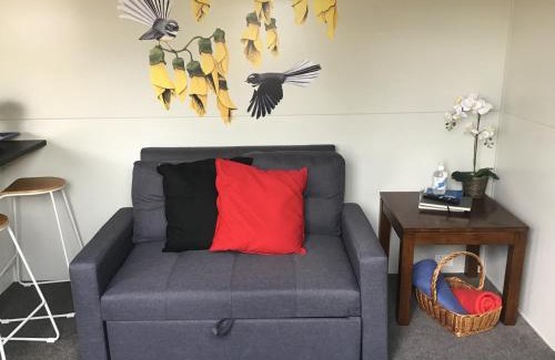 Lower Hutt Lit Et Petit-Déjeuner | Adorable 1-bedroom guesthouse with a deck