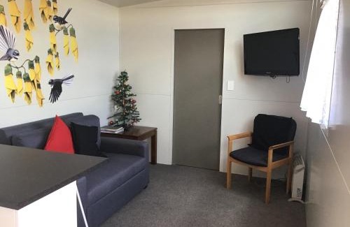 Lower Hutt Lit Et Petit-Déjeuner | Adorable 1-bedroom guesthouse with a deck