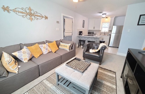 Dallas Appartement | Adorable 1- bedroom guesthouse with free parking