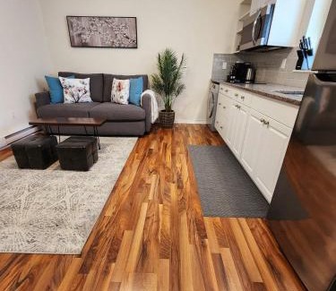 Langford Appartement | Adorable 1- Bedroom Suite in Langford