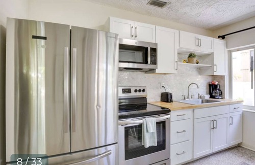 Deerfield Beach Cottage | Adorable 1bdr cottage steps to beach!!