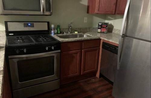 Tri-Taylor Appartement | Adorable 2-bed with air hockey table