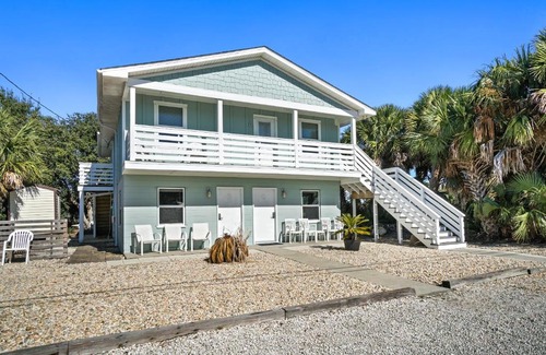 Laguna Beach Estates Maison | Adorable Beach Cottages by Panhandle Getaways