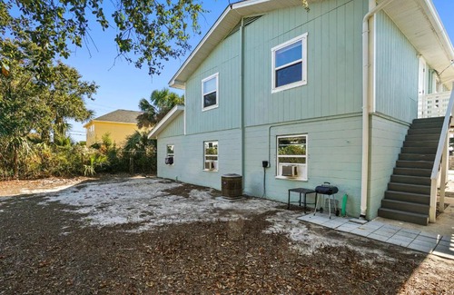 Laguna Beach Estates Maison | Adorable Beach Cottages by Panhandle Getaways