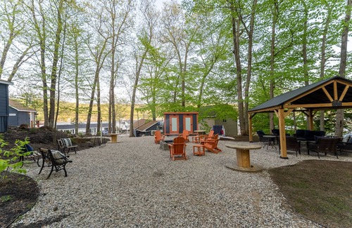 Alton Bay Cabine | Adorable Cabin with stunning lake views & Now featuring AC Wi-FI and TV access