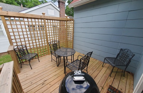 Canton Maison | Adorable cottage nestled in Canton historic district