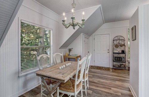 Fernandina Beach Appartement | Adorable Dog Friendly Garage Apartment in the Historic District of Old Town!